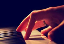 [图]詹姆斯33+11+12哈特26+13+11 胜尼克斯.